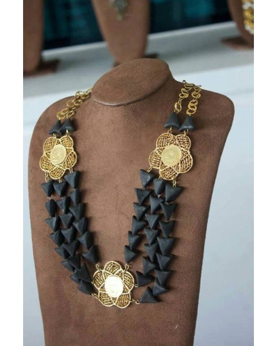 collier amber
